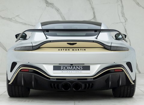 Aston Martin V12 Vantage 5