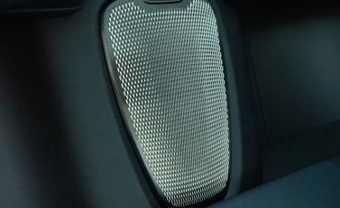 Aston Martin Vanquish V12 18