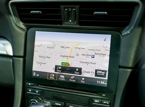 Porsche 911 (991.2) Carrera 4S 19