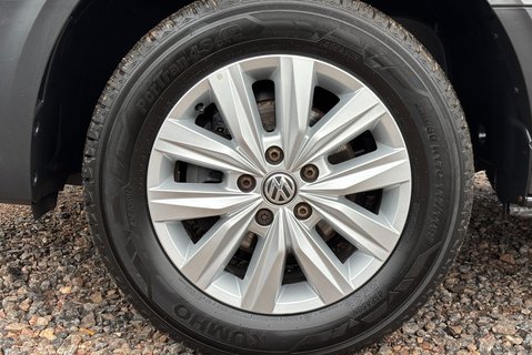 Volkswagen Crafter CR35 L2 H1 Mwb Lr 177 ps Tdi Trendline DSG Panel Van 31