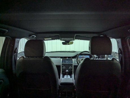 Land Rover Discovery Sport 1.5 Discovery Sport R-Dynamic SE P300e Auto 4WD 5dr 48