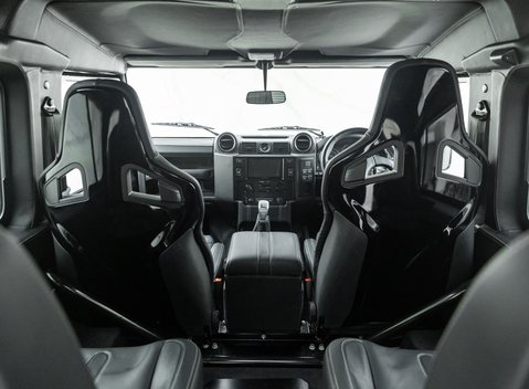 Land Rover Defender 90 TD XS OVERFINCH 21