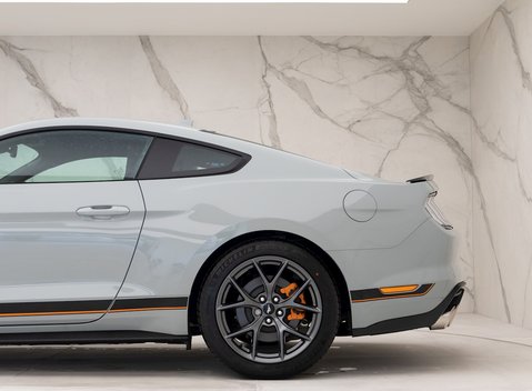 Ford Mustang Mach 1 28