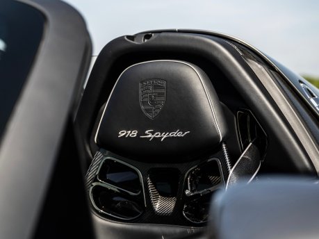 Porsche 918 Spyder 