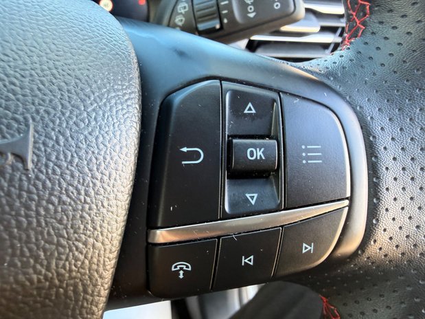 Ford Kuga ST-LINE 24