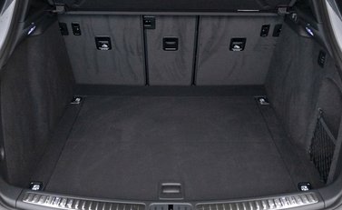 Porsche Macan S 28