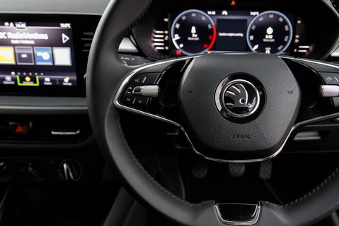 Skoda Fabia COLOUR EDITION MPI 18