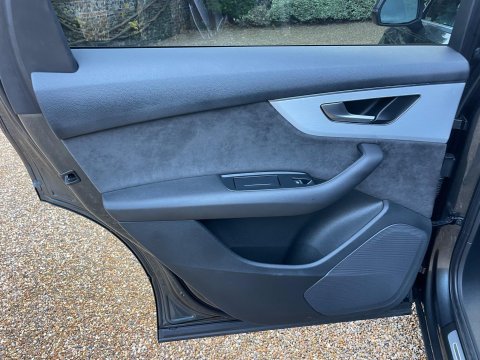 Audi Q7 3.0 TFSIe V6 55 S line SUV 5dr Petrol Plug-in Hybrid Tiptronic quattro Euro 90