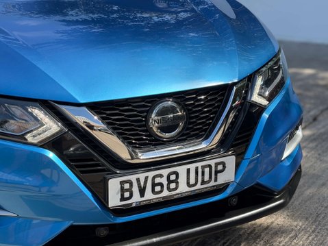 Nissan Qashqai 1.3 Qashqai N-Connecta DiG-T 5dr 3