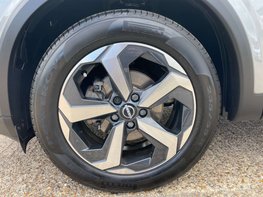 Nissan Qashqai 1.3 Qashqai N-Connecta DiG-T MHEV 5dr 14