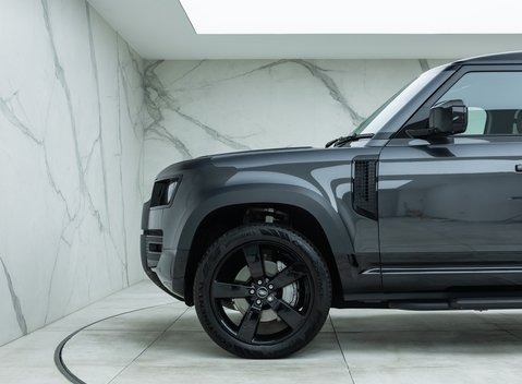 Land Rover Defender 110 D300 X-Dynamic HSE 29