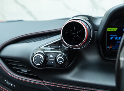 Ferrari F8 Spider 13