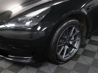 Tesla Model 3 MODEL 3 31