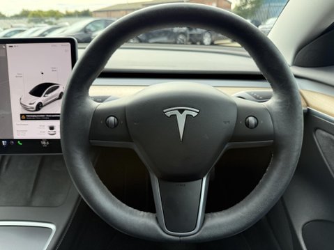Tesla Model 3 Saloon 4dr Electric Auto RWD (241 bhp) 34