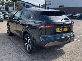 Nissan Qashqai 1.3 Qashqai N-Connecta DiG-T MHEV 5dr 8