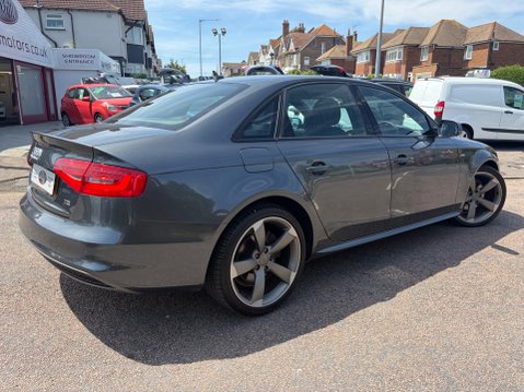 Audi A4 2.0 TDI 177 BLACK EDITION 2