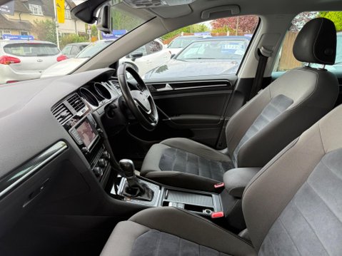 Volkswagen Golf 1.6 TDI BlueMotion Tech GT Edition DSG Euro 6 (s/s) 5dr 40