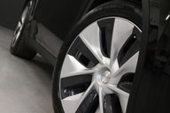 Tesla Model Y ModeL Y Long Range AWD 4WD 5dr 10