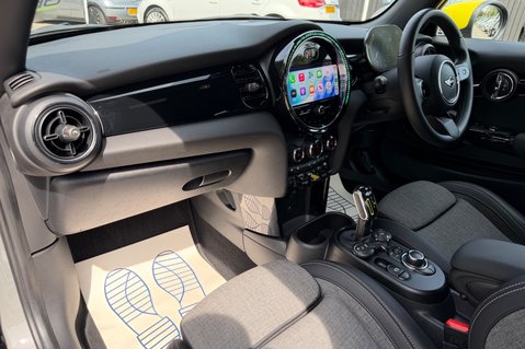 Mini Hatch COOPER S LEVEL 2 - REVERSE CAMERA - APPLE CARPLAY 23