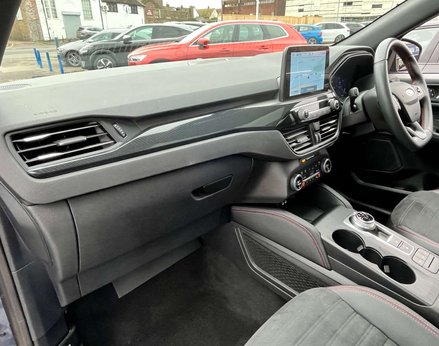 Ford Kuga 2.5 Kuga ST-Line X Phev CVT 5dr 17