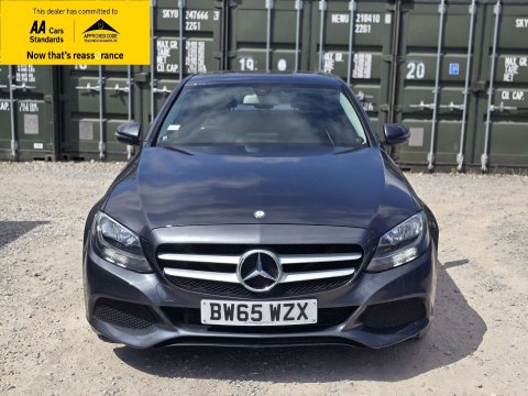 2016 Mercedes-Benz C-Class thumbnail 3