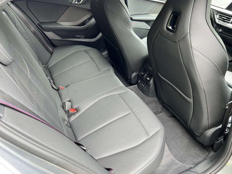 BMW 1 Series 2.0 M135i xDrive Auto 4WD 5dr 40
