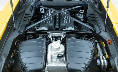 Lamborghini Huracan Tecnica 39