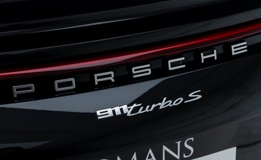 Porsche 911 Turbo S (992) 33