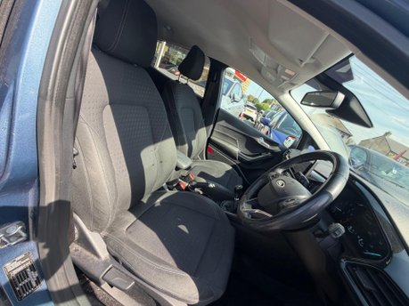 Ford Fiesta TITANIUM 8