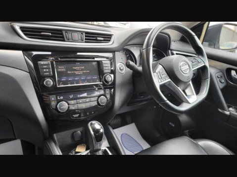 Nissan Qashqai DIG-T TEKNA DCT 12