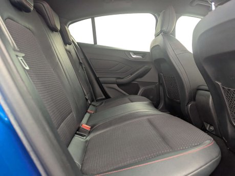 Ford Focus 1.0 Focus ST-Line X 5dr 47
