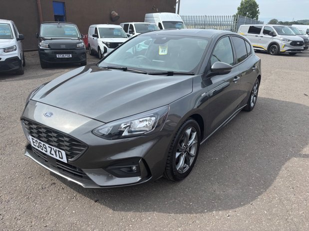 Ford Focus ST-LINE 3