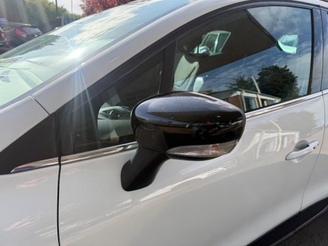 Renault Clio 1.5 dCi Dynamique S MediaNav Euro 5 (s/s) 5dr 30