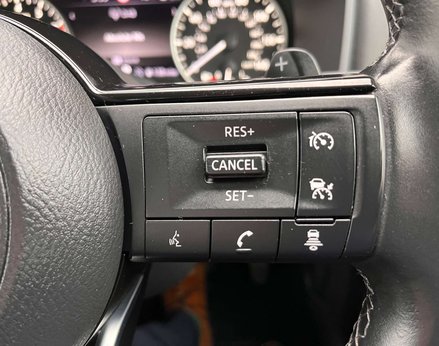 Nissan Qashqai 1.3 Qashqai Acenta Premium DiG-T MHEV CVT 5dr 64