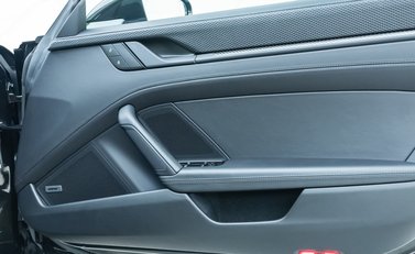 Porsche 911 GT3 Touring (992) 27