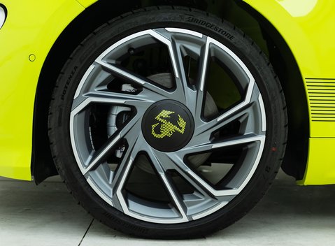 Abarth 500e Scorpionissima Cabrio 28