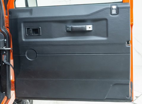 Land Rover Defender 110 ADVENTURE 28