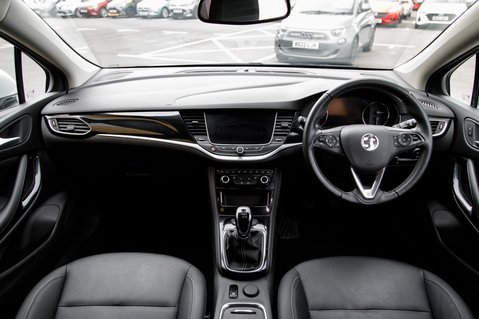 Vauxhall Astra ELITE NAV 28