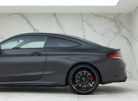 Mercedes-Benz C Class C63 S Night Edition 28