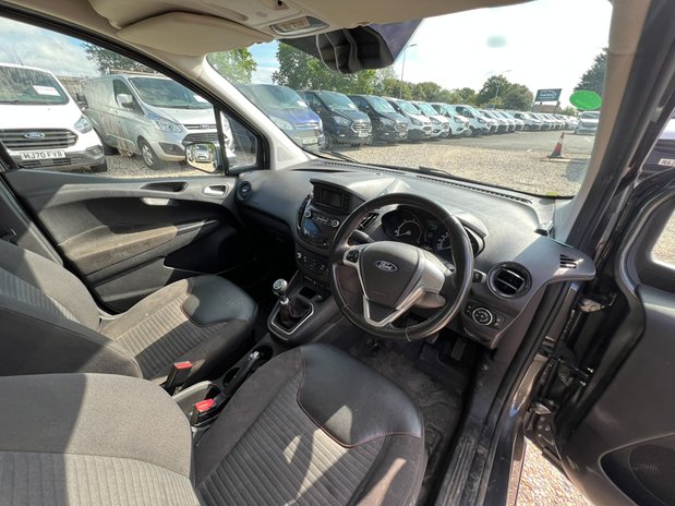 Ford Transit Courier SWB L1H1 Low Roof Sport Air Con Alloy EURO 6 NO VAT 26