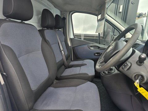Vauxhall Vivaro L1H1 2900 CDTI S/S 8