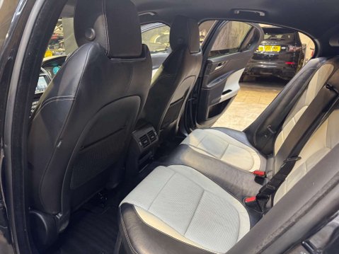 Jaguar XF 2.2 XF R-Sport Black D Auto 4dr 100
