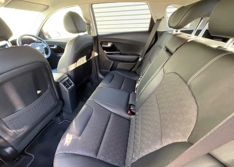 Kia Niro ESTATE 1.6 GDi Hybrid 2 DCT 11