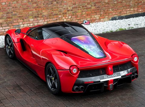 Ferrari LaFerrari 11