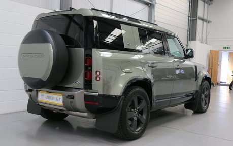 Land Rover Defender D300 X-dynamic HSE - Air Suspension and Electric Tow Bar 5