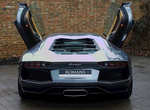 Lamborghini Aventador LP 700-4 23