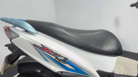 SYM Jet 2013 RUNNING PROJECT BIKE 50CC SCOOTER SPARES OR REPAIR MOPED 11