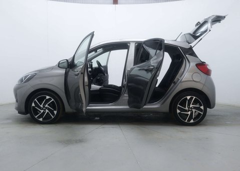 Hyundai i10 1.2 i10 Premium MPI Auto 5dr 45