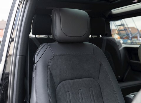 Land Rover Defender 90 V8 13