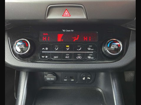 Kia Sportage 1.7 Sportage 4 ISG CRDi 5dr 38